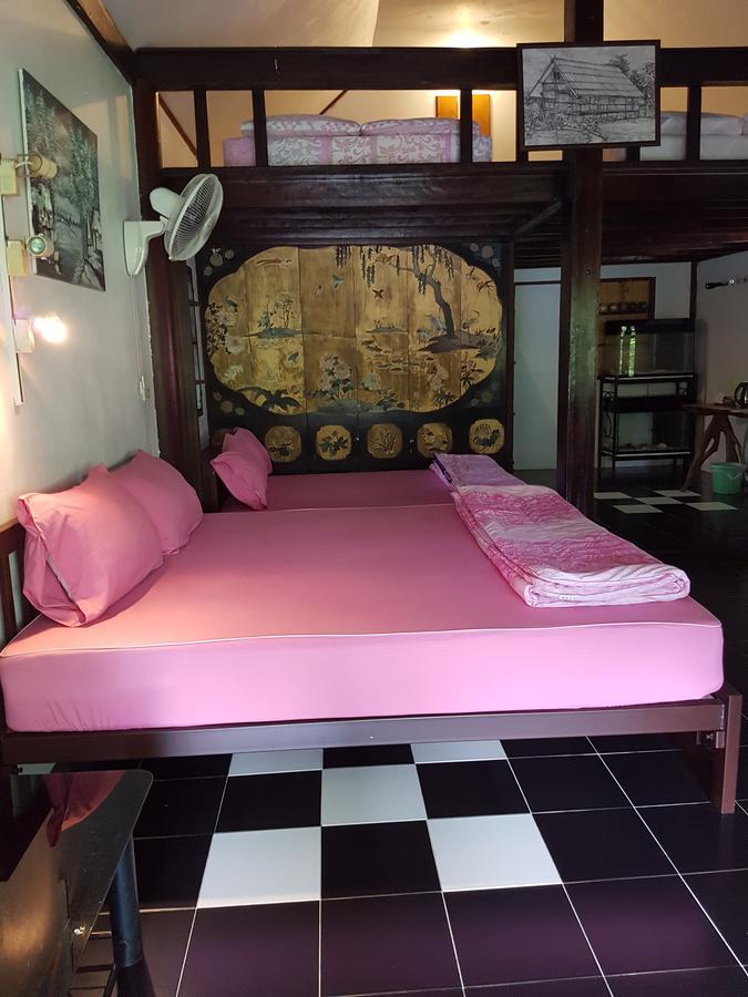 Ban Sabai Sabai Guest House Kanchanaburi City Exteriör bild